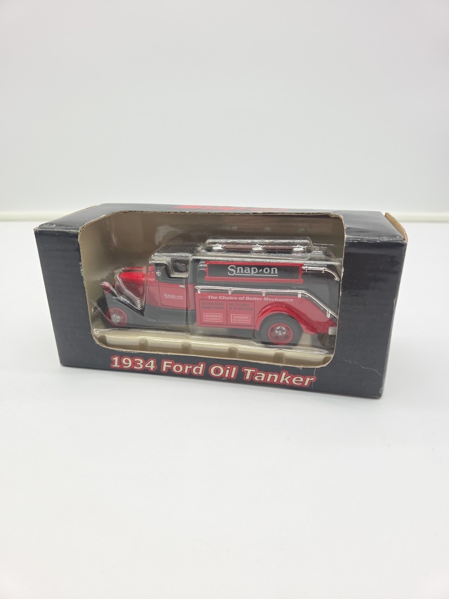 Snap-on 1934 Ford Oil Tanker 1 43 Scale Die Cast Replica for
