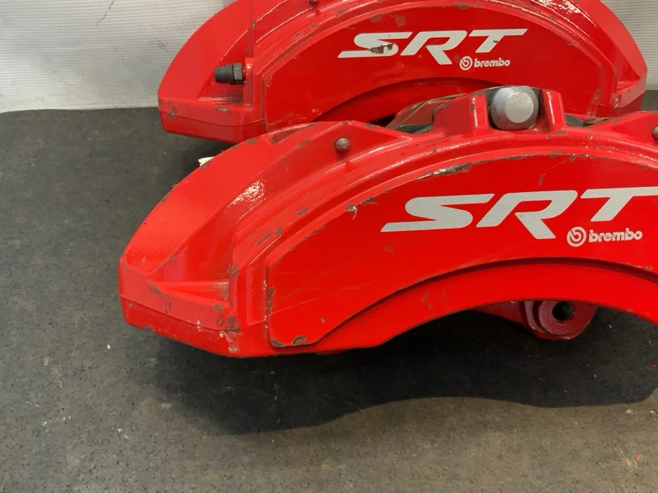 Par de pinzas de freno delanteras Brembo izquierda derecha Jeep Grand Cherokee SRT 8 2011-2021 Foto 4 de 4