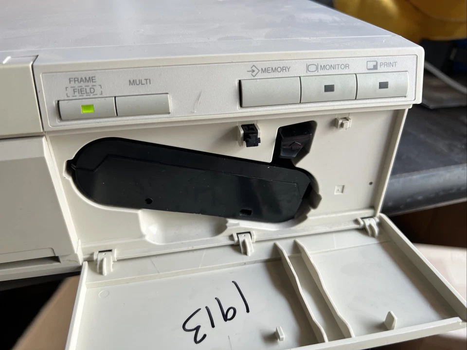 UNTESTED Hitachi VY-190VSA Color Video Printer - Image 4 of 4