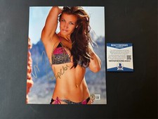 Miesha Tate Cards and Autographed Memorabilia Guide 18