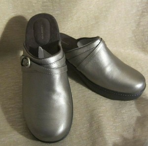 lands end clogs