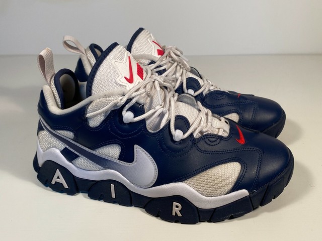 Size 10 - Nike Air Barrage Low USA 2020 