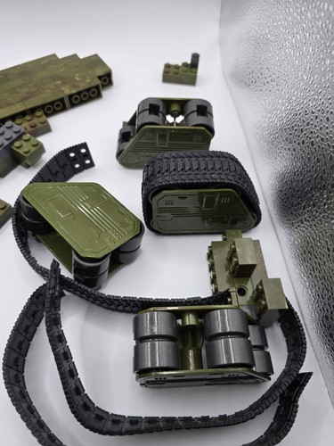Mega Bloks Military Green Small Tanks And Tracks. Small Lot Of Pieces