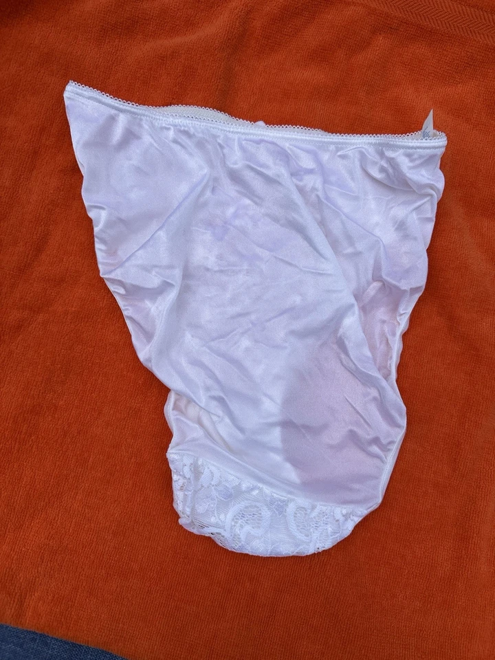 Vintage 80’s Victoria’s Secret High Cut Panties L /7 Satin Lace Gold Label - Image 2 of 2