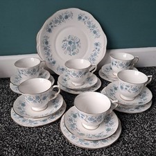 Colclough Bone China 19 piece inc 6 x Trio Sets - Tea Cups Saucers & Side Plates