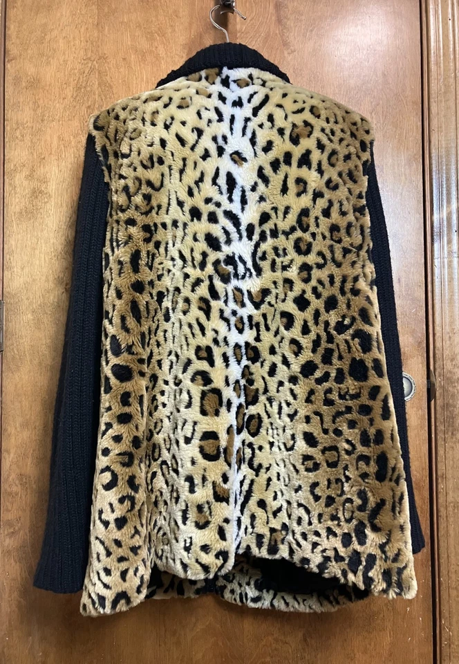 Abrigo suéter DENNIS BASSO imitación piel de leopardo, cremallera, con bolsillos con cremallera - talla 1X Foto 3 de 4