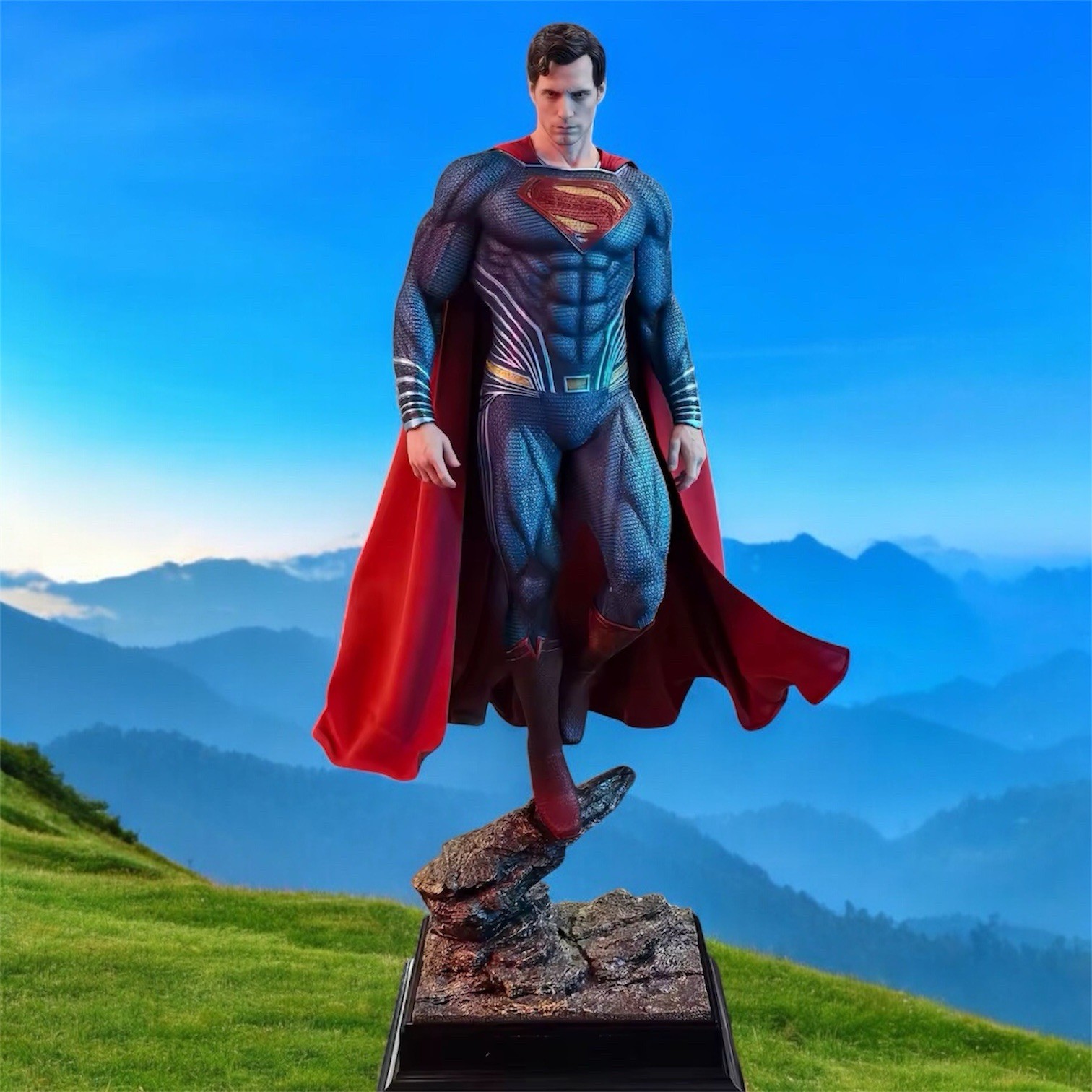 Figurine Superman Man of Steel 40cm d'exposition haut de gamme