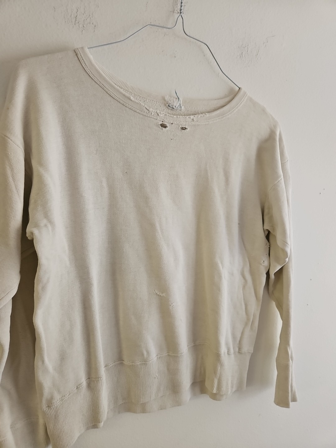 True Vtg 60s Thrashed Sweatshirt Blank White USA Crew Neck Distressed