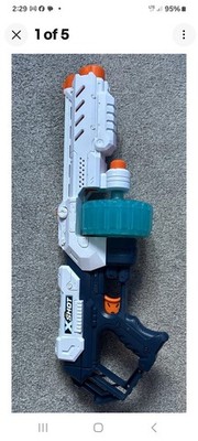 X-Shot Turbo Fire Blaster mit Slam Fire Auto Rotating Barrel getestet