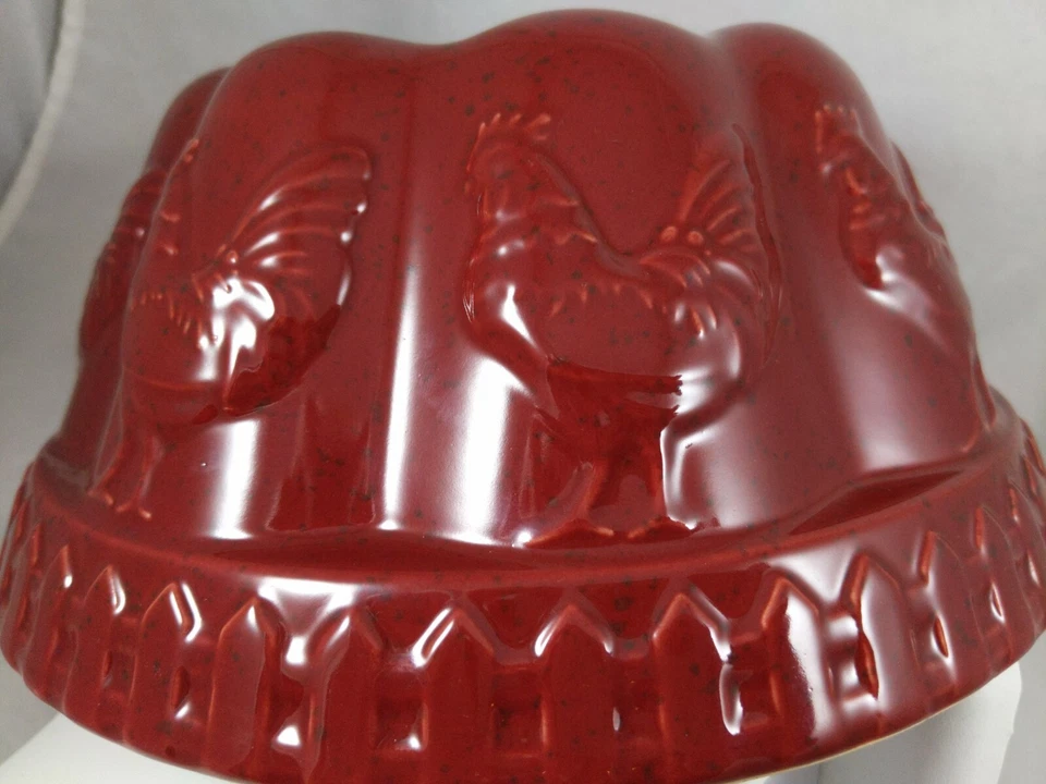 Molde de gelatina Paula Deen de gallo rojo de 9" Bundt para pastelería Foto 3 de 4