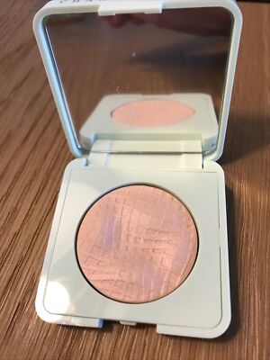 Chantecaille Lotus Radiance Highlighter 0.14oz (4g)