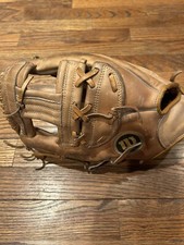WILSON A9822 Straplock, 12" Baseball/Softball Glove LHT All Leather