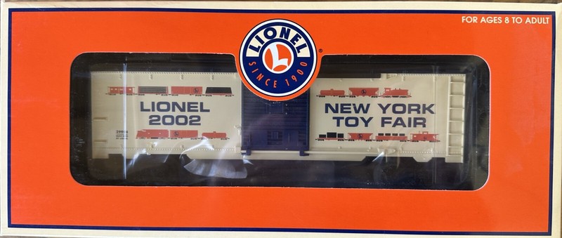Lionel #29904 O Gauge 2002 toy fair box car NEW IN original BOX + shipping box