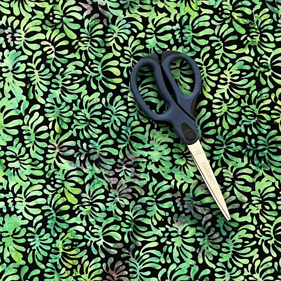 Telas Bali 2 Yardas Batik Flash Verde Princesa Mirah Diseño Hojas Vibraciones Loto Foto 2 de 3