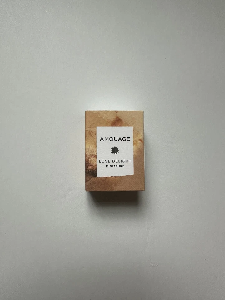 Eau De Parfum Miniatura AMOUAGE Love Delight (EDP) 7,5 ml / 0,25 oz (Dabber) Foto 4 de 4
