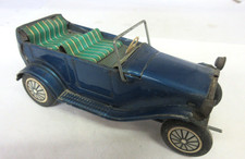 VINTAGE FRICTION TIN TOY CAR  JAPAN  696
