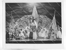 o35832 1975 orig photo Ren Woods, Ted Ross, Ben Harney, Valentino live stage pla