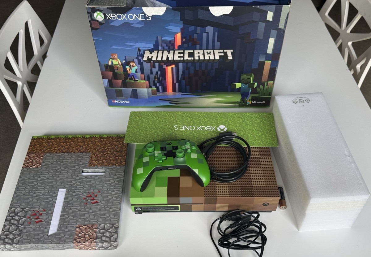 Microsoft Xbox One S Minecraft Limited Edition Bundle 1TB Green
