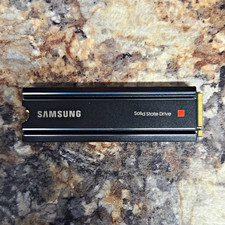 Samsung 980 PRO with Heatsink 2TB M.2 2280 NVMe PCIe 4.0 x4 SSD Low Hours
