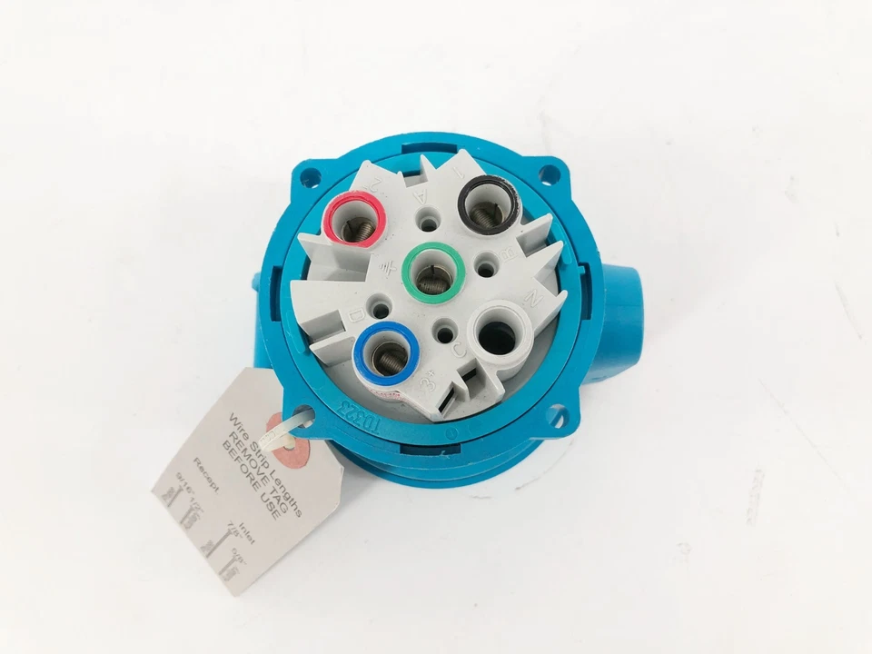 New Meltric 63-64143 Receptacle Connector DSN60 60A 3P + E 600VAC 20HP - Image 4 of 4