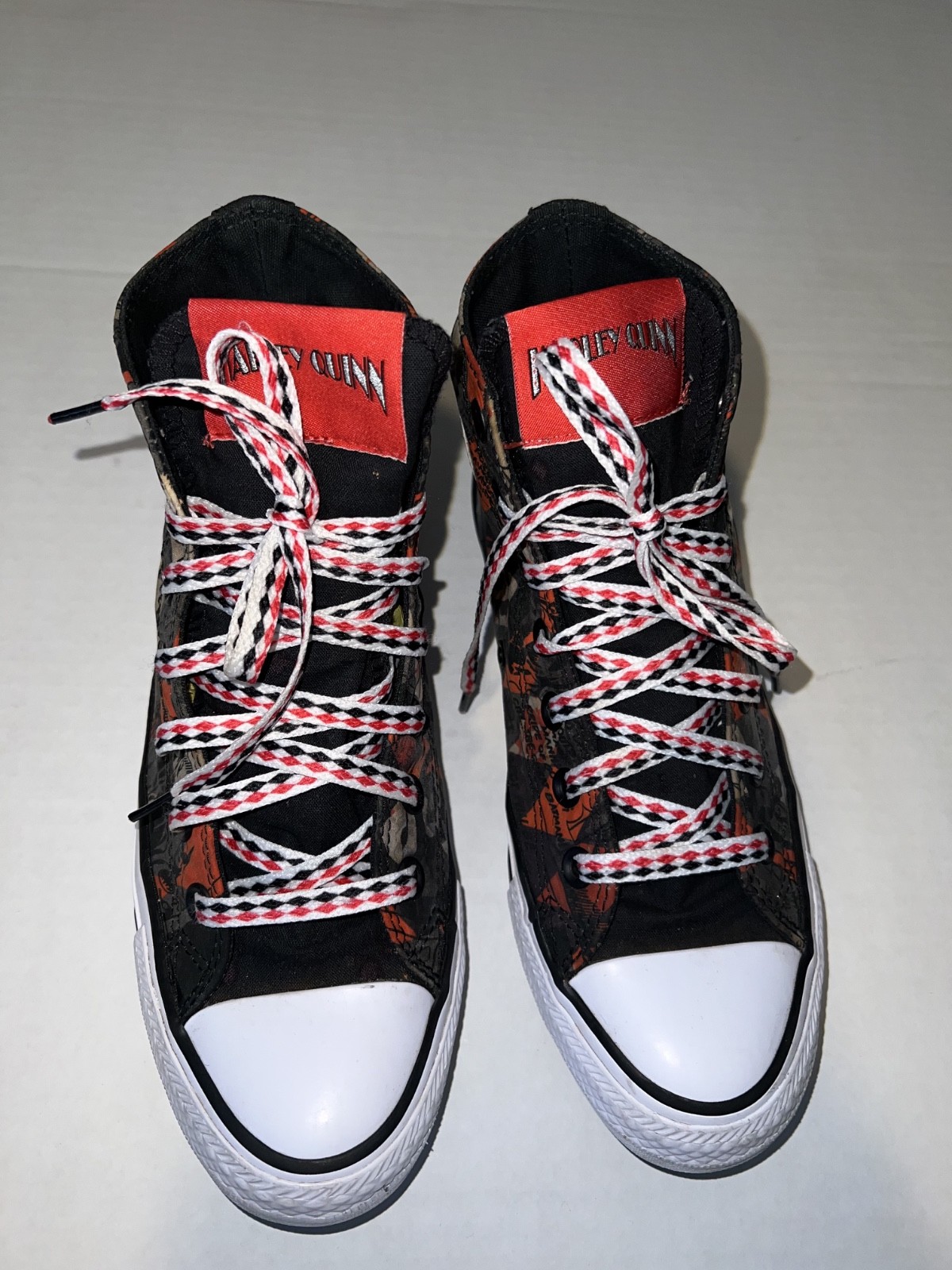 Converse Chuck Taylor AllStar Harley Quinn Graphic High Top Women Size 7 Men 5 thumbnail 2