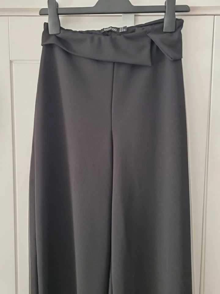 BOOHOO TALL Crepe Black Foldover Belt Trousers - Image 3 of 4