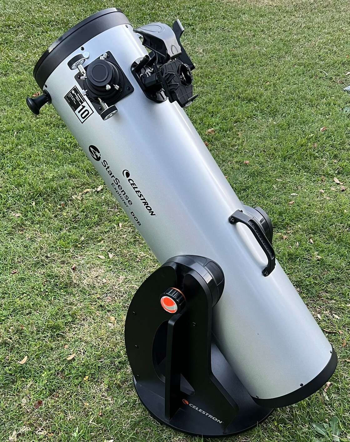 Celestron StarSense Explorer 10” Smartphone AppEnabled Dobsonian