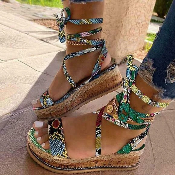 Sandalias con correas cruzadas para mujer Vendaje Plataforma Tacones de cuña Punta abierta Zapatos con cordones Foto 4 de 4