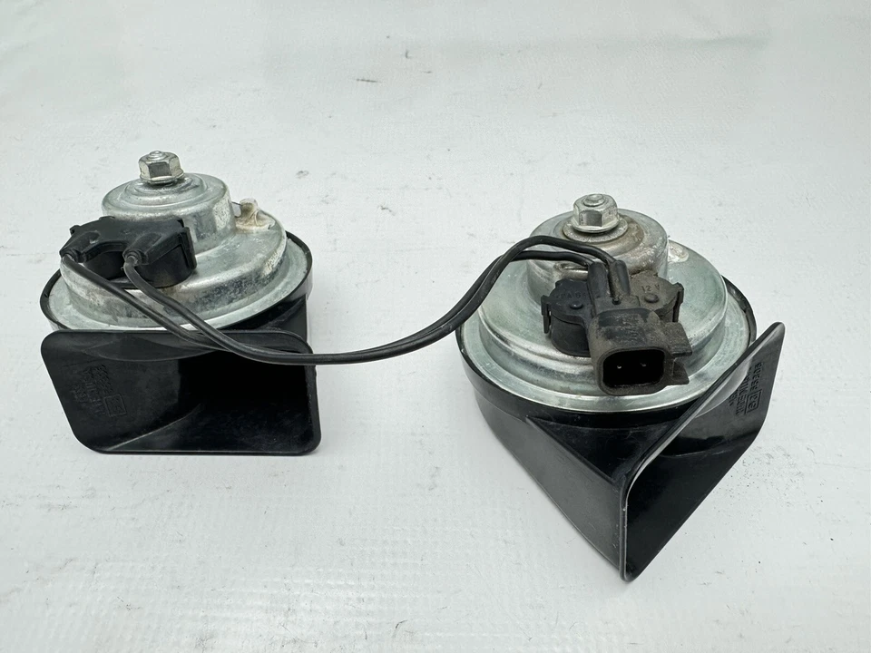 Juego de bocinas OEM 2008-2014 Cadillac CTS tono bajo y alto con soporte E30055306 Fiam Foto 4 de 4