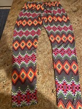 WOMEN'S ~ NO BOUNDARIES ~ SOFT BRIGHT MULTI LEGGINGS / PANTS SIZE L