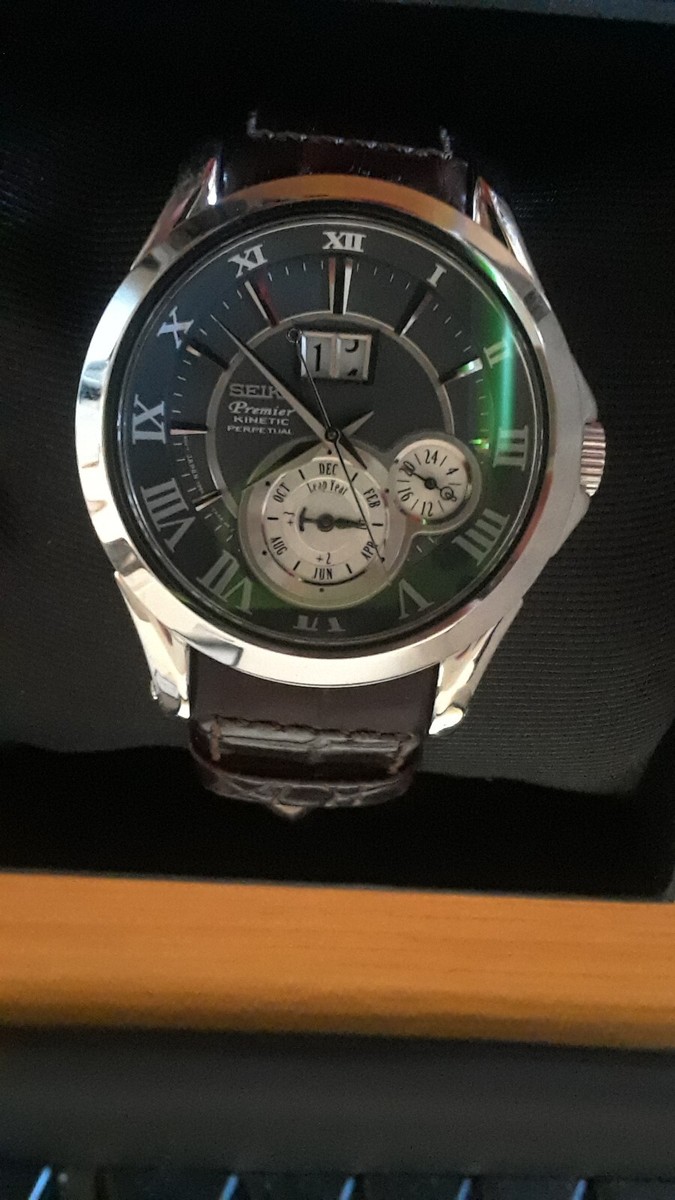 Men's Premier Seiko Kinetic Watch SNP025 Never Used or Worn