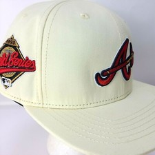 Atlanta Braves Pro World Series 95 Button Hat Pink under bill Snapback Off white