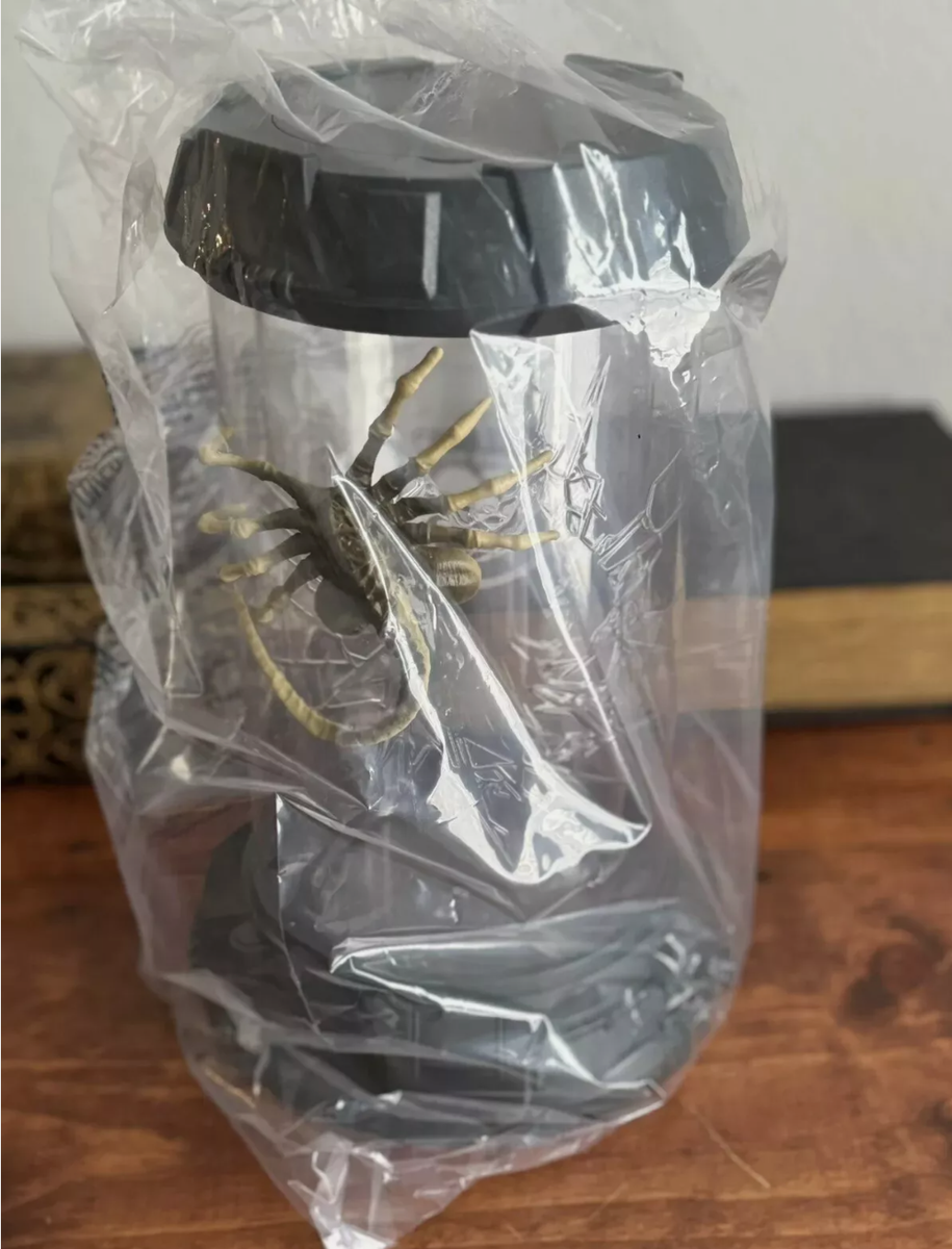 Regal Cinema Exclusive Facehugger NEW Alien Romulus 2024 Light Up