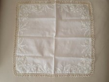 Vintage Ladies Handkerchief Hanky Beautiful Applique Tatted Edge 13 1/2"