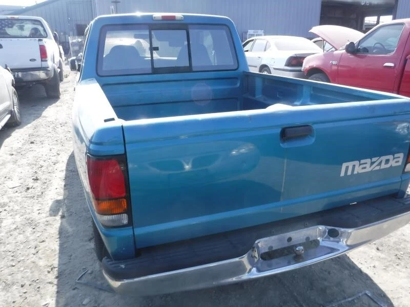 Б/у воздухоочиститель в сборе подходит: 1996 Mazda B-2300 класса A - Изображение 4 из 4