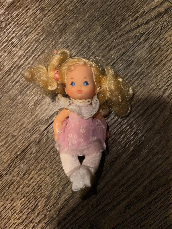 Vintage Mattel 1976 Heart Family Baby Girl Outfit 5”