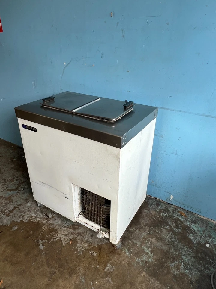 Congelador gabinete de inmersión para helados Master-Bilt DC-2S Foto 4 de 4
