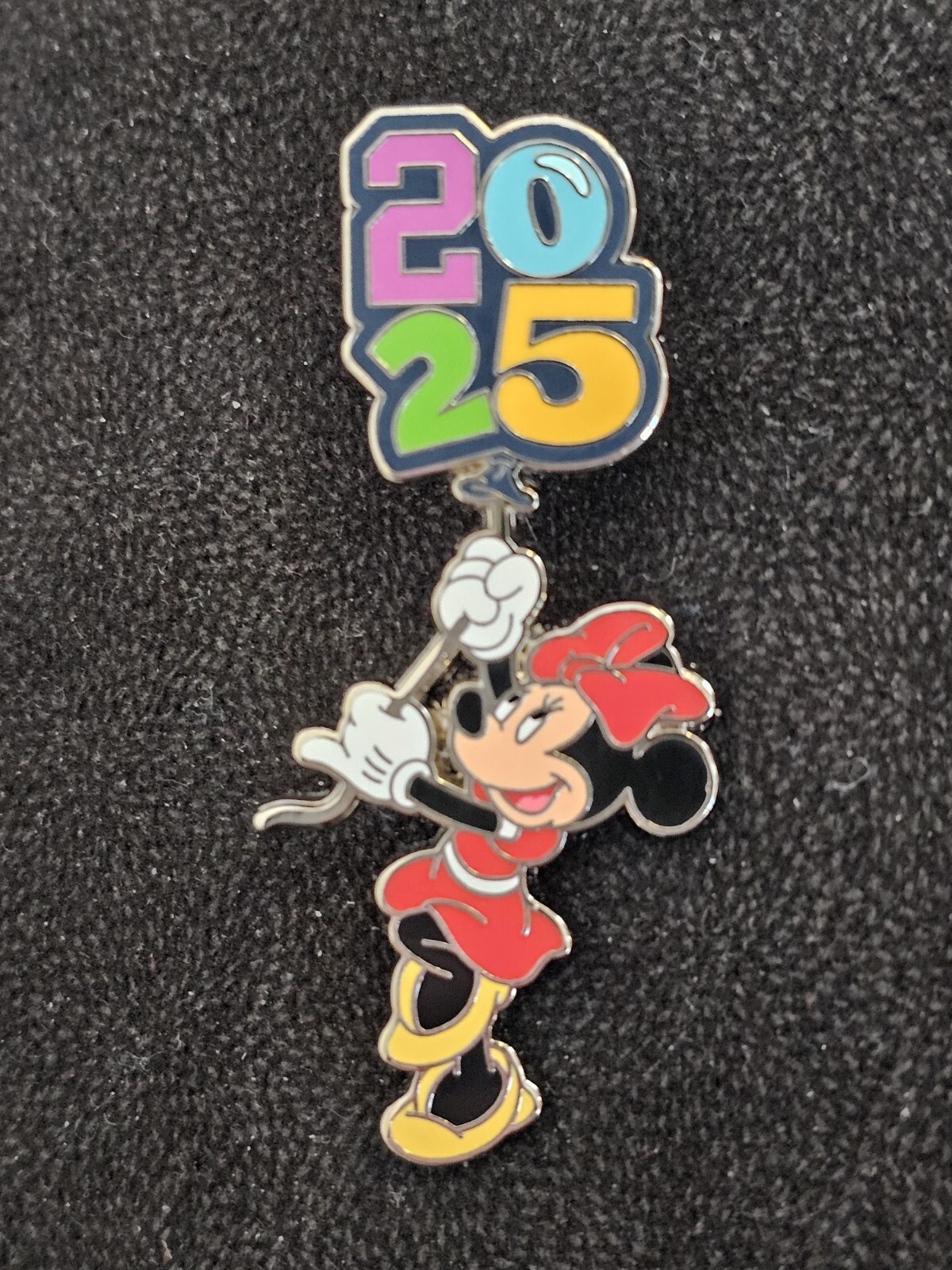 Disney Trading Pins Minnie Mouse Dated 2025 Booster (2)