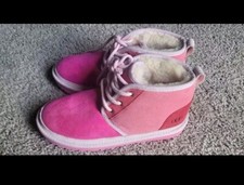 UGG Australia Big Kids Neumel II Boot Size 4