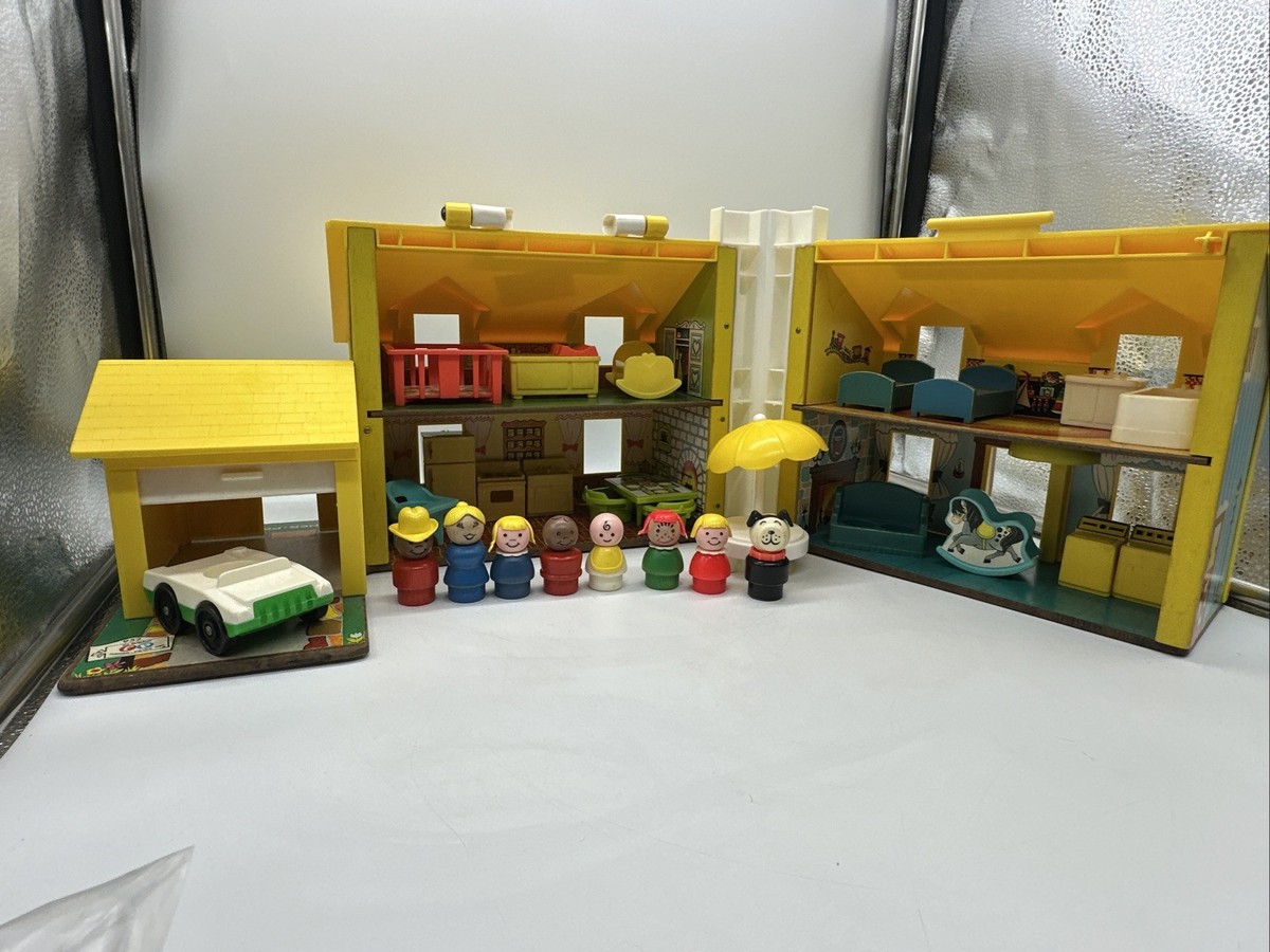 Vintage 1969 Fisher Price little people Play Family F-1