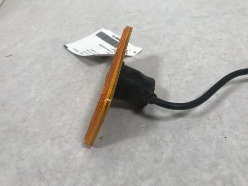 Corner/Park Light Park Lamp-turn Signal Fits 88-93 CABRIOLET CONVERTIBLE 20892 - Image 2 of 4