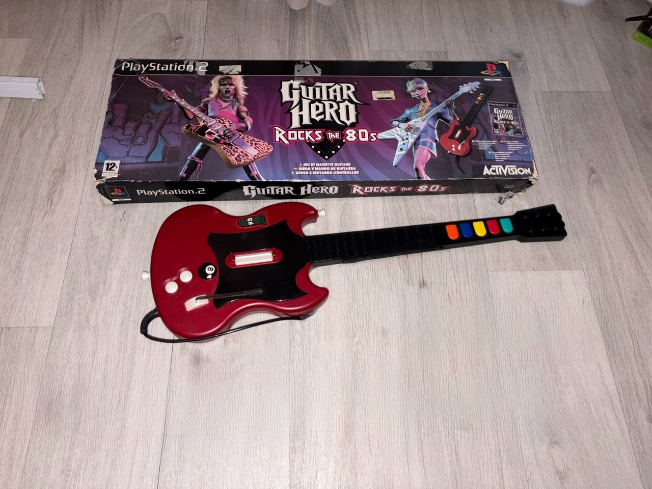 Guitar Hero Rocks the 80s - Sony PlayStation 2 PS2 - PAL FR (BOÎTE + GUITARE)