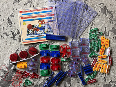 Elenco Snap Circuits Experiments 1-101 Parts Lot 116items Manual 2012 MPN 753102