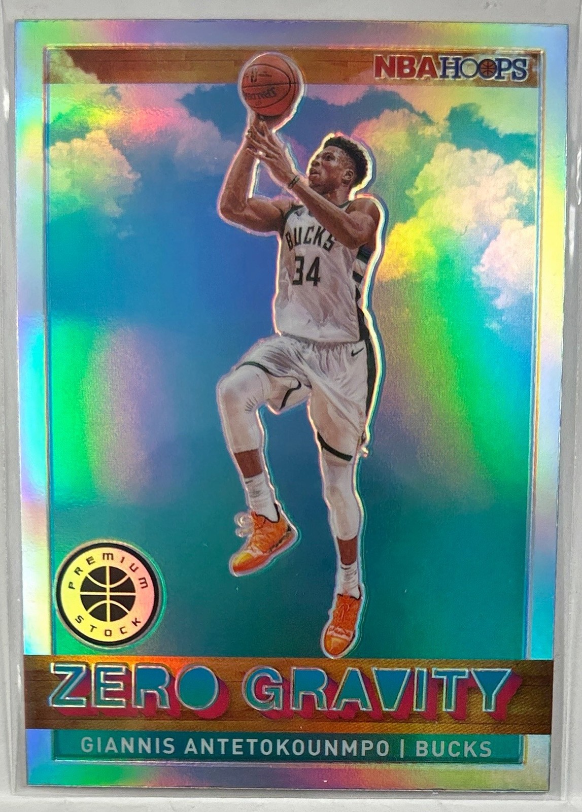 2019-20 Premium Stock #6 Giannis Antetokounmpo Zero Gravity Holo Milwaukee Bucks
