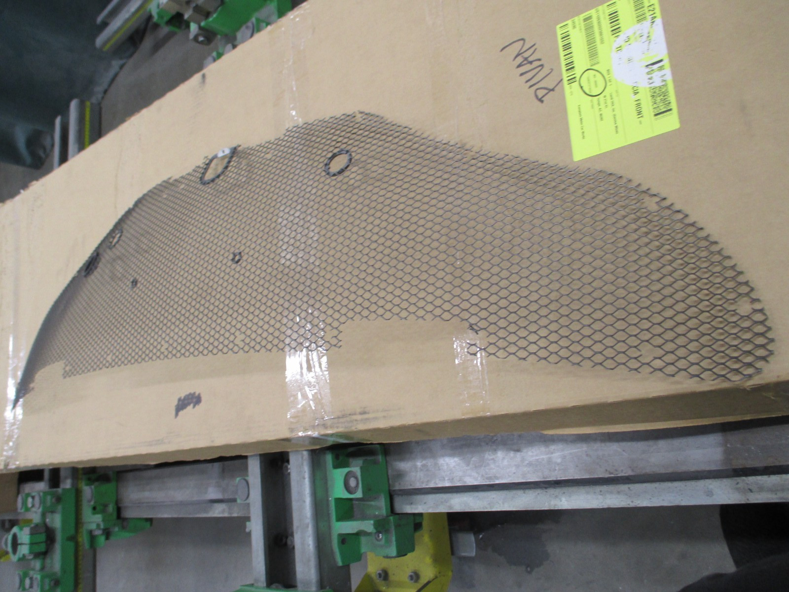 ASTON MARTIN 2018-2022 VANTAGE FRONT BUMPER GRILLE MESH TITANIUM