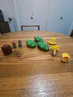 Vintage 1974 Hasbro Weebles Wobble Treehouse Accessories Lot w/two figures