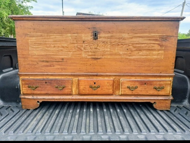 18th Cent Chippendale Style Pa German Decorated 6-Board Dower Blanket Box 