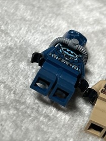 LEGO DC Super Heroes Desert Batman Minifigure From Set 76056 sh288 And Scuba