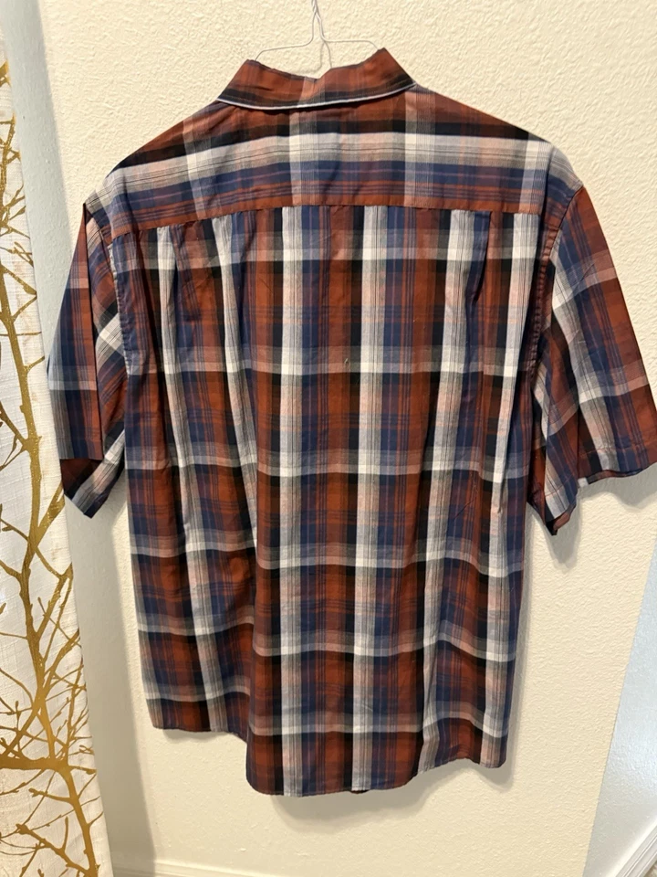 Dubinik Men's Short Sleeve Plaid Camp Shirt Customized Version - Image 4 of 4