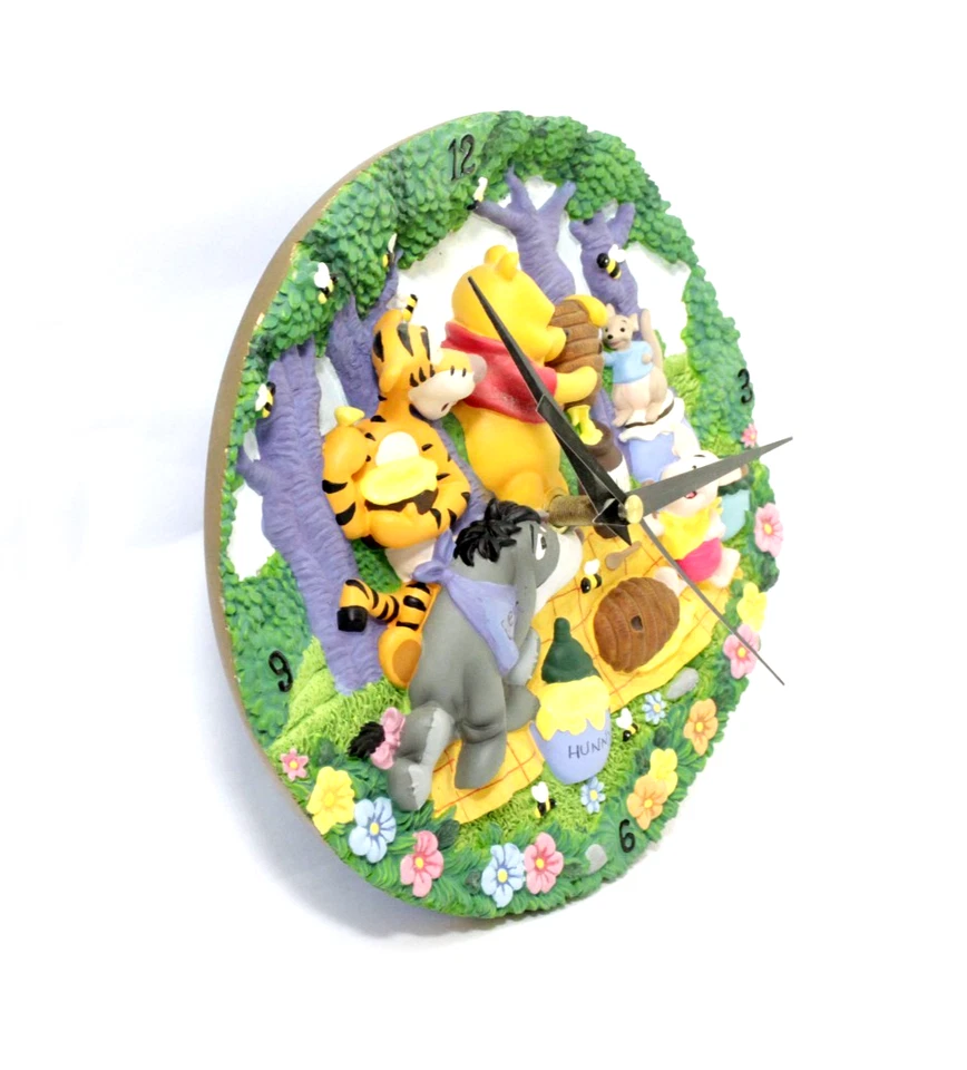 Reloj de Pared Disney Winnie The Pooh Coleccionable Picnic 3D Tigger Eeyore Piglet Roo Foto 2 de 4